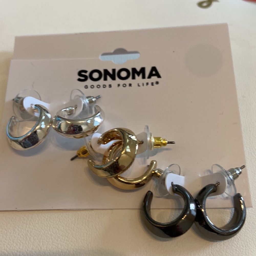 Sonoma 3 pairs of small loops NWT